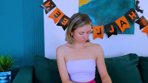 cutemirage online show from 30, 10, 2025