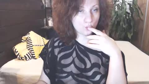 Snapshot of cutemoan chatting on 31, 1, 2025 Rita online show from 31, 1, 2025