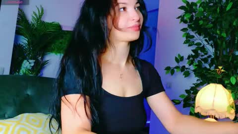 cuteness__girl online show from 21, 9, 2025
