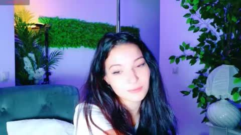 Snapshot of cuteness__girl chatting on 26, 10, 2025 cuteness__girl online show from 26, 10, 2025