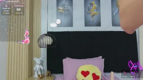 Snapshot of cutepetitee chatting on 15, 7, 2026 cutepetitee online show from 15, 7, 2026