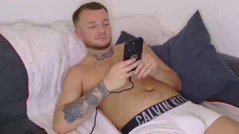 cutescottishlad online show from 14, 10, 2025
