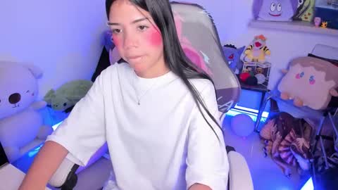 Snapshot of cutestephuwu chatting on 17, 10, 2025 - independent model online show from 17, 10, 2025