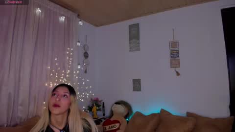 Snapshot of cuteweed420 chatting on 26, 7, 2026 cuteweed420 online show from 26, 7, 2026