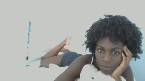 Snapshot of cutexebony chatting on 23, 5, 2026 cutexebony online show from 23, 5, 2026