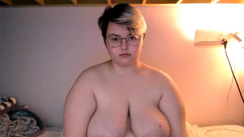 Snapshot of cutie_florence chatting on 11, 5, 2026 Sophie Lilith online show from 11, 5, 2026
