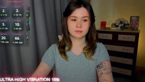 Snapshot of cutie_mili chatting on 9, 5, 2026 mili online show from 9, 5, 2026