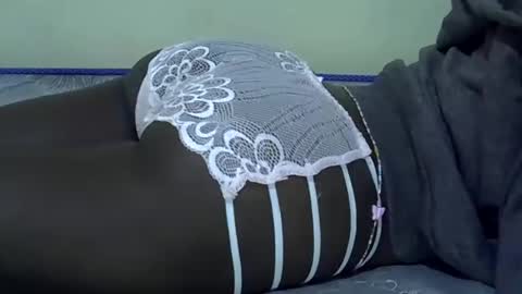 Snapshot of cutiehanish4 chatting on 27, 5, 2026 cutiehanish4 online show from 27, 5, 2026