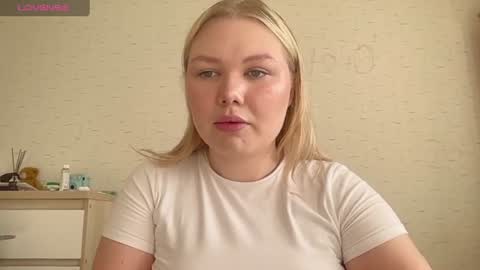 Julie  online show from 16, 7, 2026