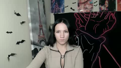 Snapshot of cutielady_ chatting on 5, 11, 2025 Emma online show from 5, 11, 2025