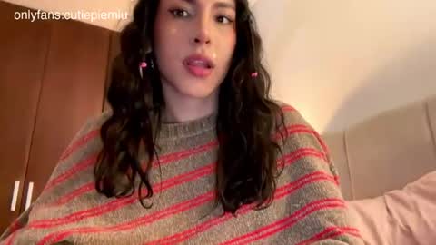Snapshot of cutiepiemiu chatting on 16, 7, 2026 cutiepiemiu - online show from 16, 7, 2026