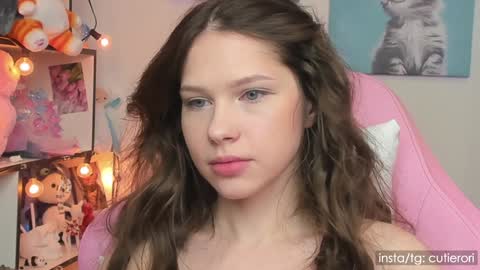 Snapshot of cutierori chatting on 6, 2, 2025 Rori  Instagram cutierori  online show from 6, 2, 2025