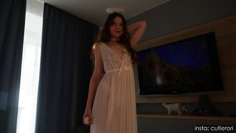 Snapshot of cutierori chatting on 18, 9, 2025 Rori  Instagram cutierori  online show from 18, 9, 2025