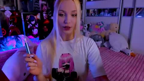 Snapshot of cuttie_ponyy chatting on 25, 3, 2026 Nora online show from 25, 3, 2026