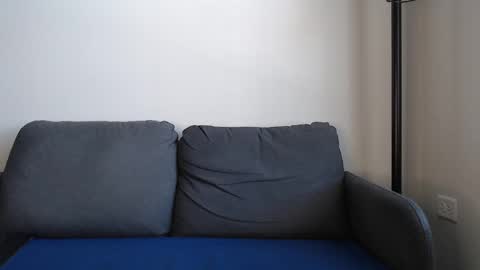 Snapshot of cv0118 chatting on 16, 12, 2025 Caleb Vonore online show from 16, 12, 2025