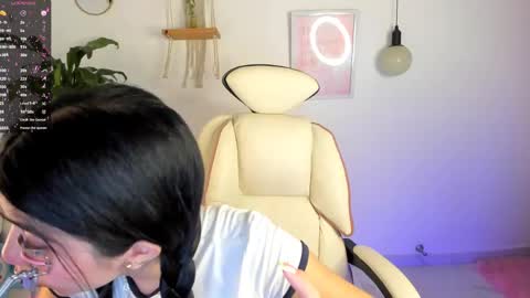 Liz online show from 7, 4, 2026