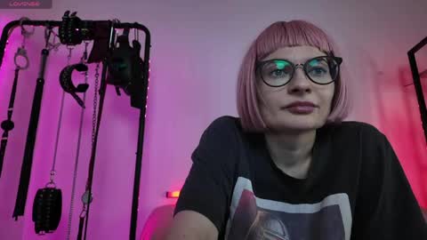 Lily Goddess online show from 1, 6, 2026