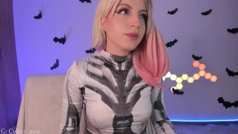  cyber zoe   online show from 4, 11, 2025