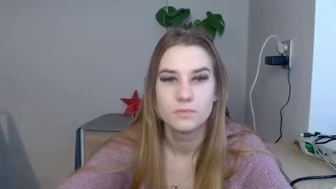 Snapshot of cyntianatural chatting on 30, 1, 2025 CyntiaNatural online show from 30, 1, 2025