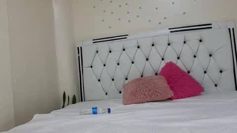 cyoyo1 online show from 11, 2, 2025