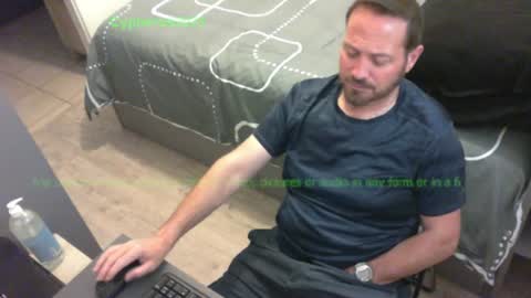 Snapshot of cypheros2025 chatting on 15, 6, 2026 Chris online show from 15, 6, 2026