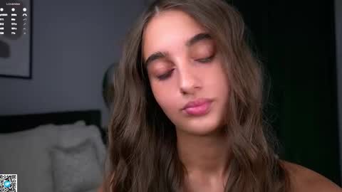 Isabella online show from 11, 11, 2025