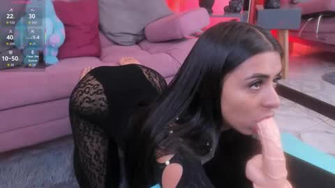 Daniela  online show from 9, 11, 2025