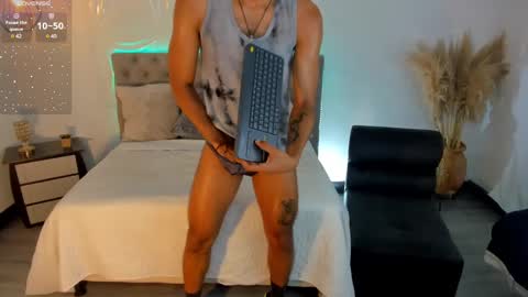 Snapshot of daarkomalfoy chatting on 28, 1, 2025 Mauricio online show from 28, 1, 2025