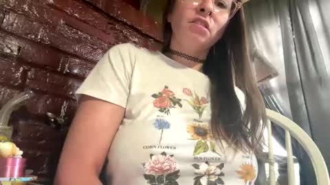 Snapshot of dabqueen_1994 chatting on 7, 6, 2026 dabqueen_1994 online show from 7, 6, 2026