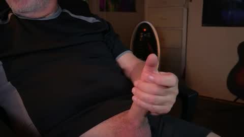 Snapshot of dadbate23 chatting on 1, 4, 2026 dadbate23 online show from 1, 4, 2026