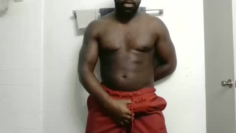 Snapshot of daddybbc52 chatting on 26, 4, 2026 Rashaudrodz.. online show from 26, 4, 2026