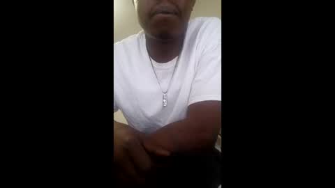 Snapshot of daddylong79 chatting on 20, 5, 2026 daddylong79 online show from 20, 5, 2026
