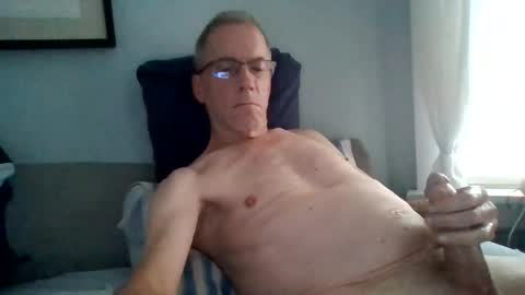 Snapshot of daddyluvssmoothies chatting on 18, 7, 2026 daddyluvssmoothies online show from 18, 7, 2026