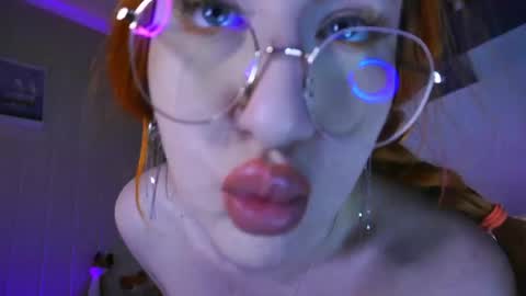 daddyslittleslutfox online show from 30, 4, 2026