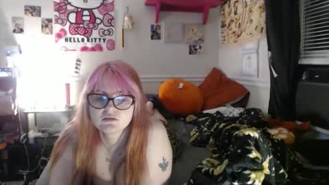 Snapshot of dadsdoll2 chatting on 11, 4, 2026 dadsdoll2 online show from 11, 4, 2026