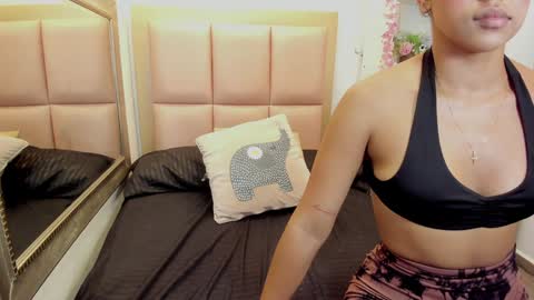 Lesly online show from 4, 12, 2024