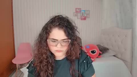 daeneryslove_doll online show from 14, 9, 2025
