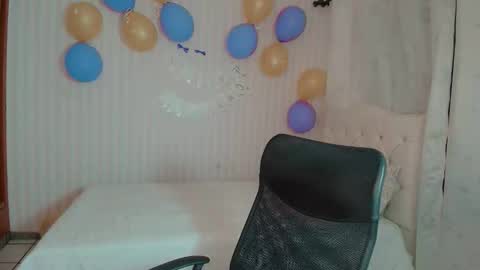 daeneryslove_doll online show from 14, 10, 2025