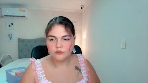 daeneryslove_doll online show from 22, 11, 2025
