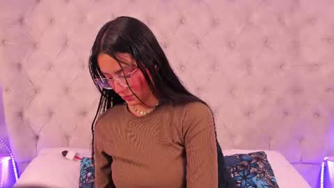 Snapshot of dafne_bss chatting on 4, 8, 2026 dafne_bss online show from 4, 8, 2026