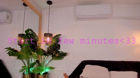 dafne_hillss online show from 14, 1, 2026