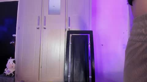 dafnezahira20 online show from 2, 6, 2026