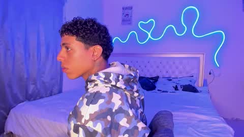 Snapshot of dafnezahiraa_ chatting on 5, 10, 2025 dafnezahiraa  online show from 5, 10, 2025