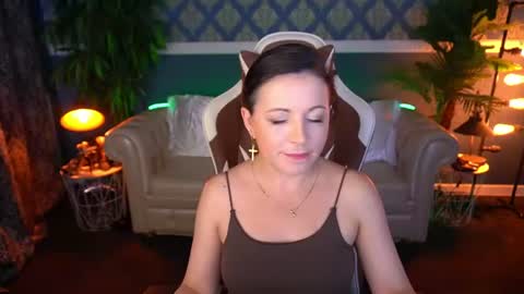 Snapshot of dafni_mon chatting on 12, 6, 2026 Dafni Mon online show from 12, 6, 2026