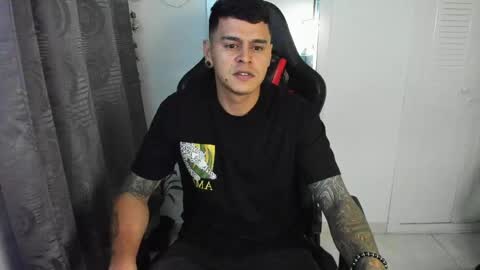 Snapshot of dage_19 chatting on 11, 5, 2026 my name is Jhon and I live in colombia online show from 11, 5, 2026