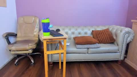 Snapshot of dahianeconnor chatting on 13, 4, 2026 Dahiane Connor online show from 13, 4, 2026