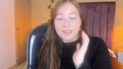 Dahlia online show from 16, 11, 2025