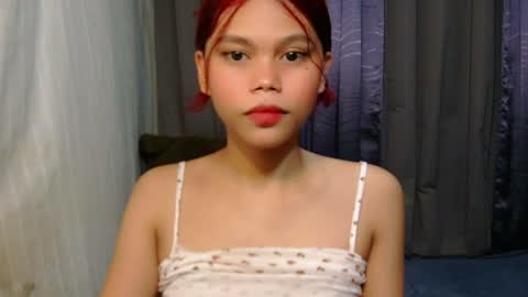 Snapshot of dahlia_vivienne chatting on 18, 7, 2026 yourgirlydahlia online show from 18, 7, 2026