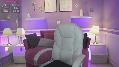 Dahlia Grey online show from 27, 10, 2025