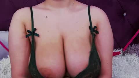 Daiana Kimberly online show from 9, 4, 2026